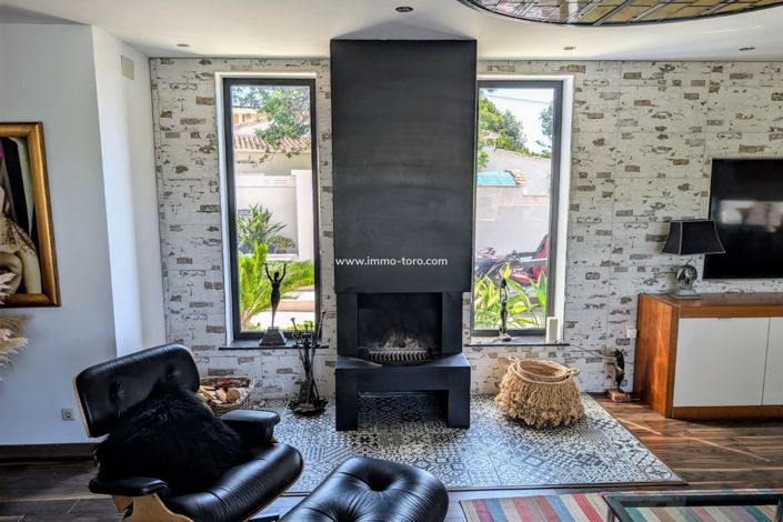 Image No.9-Villa for sale