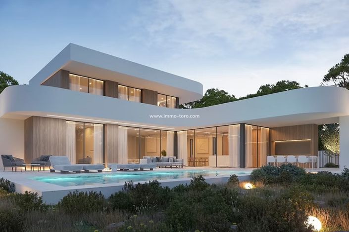Image No.1-4 Bed Villa for sale