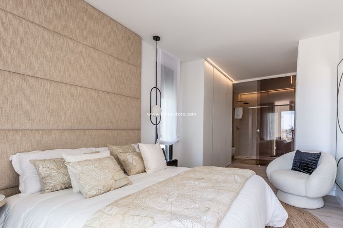 Image No.17-4 Bed Villa for sale