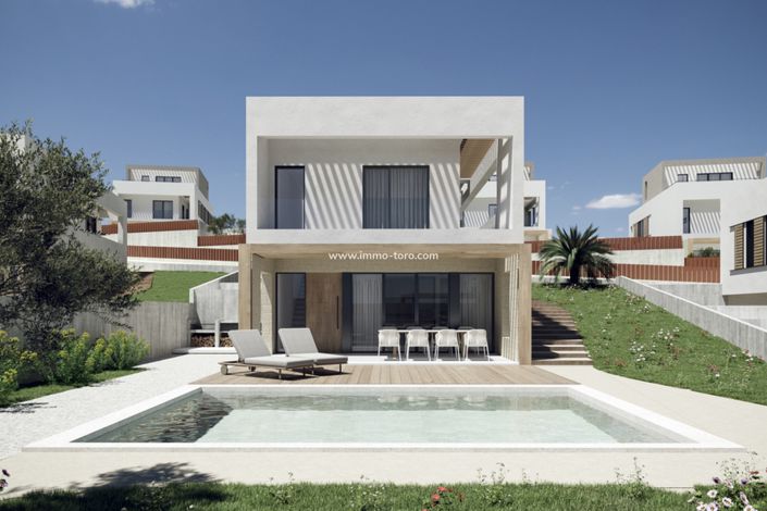 Image No.1-3 Bed Villa for sale