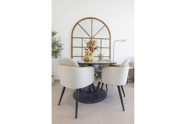 Image No.10-3 Bed Flat for sale