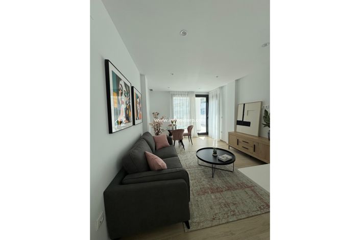 Image No.18-2 Bed Property for sale