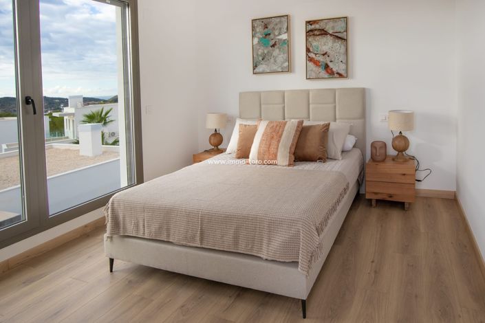 Image No.35-2 Bed Villa for sale