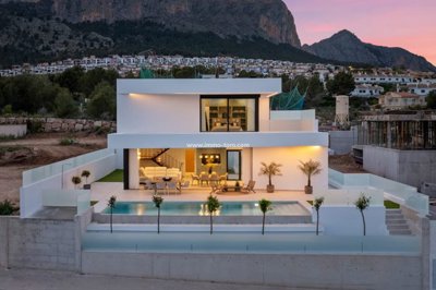 El Toro Urbanismo Costa Blanca SL most sold property