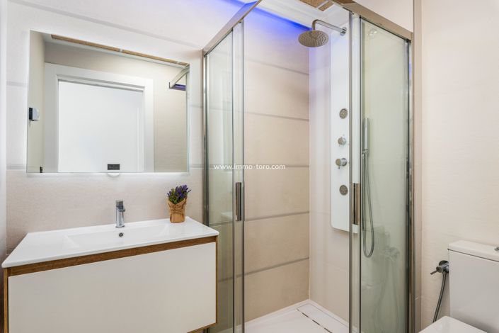 Image No.34-3 Bed Flat for sale