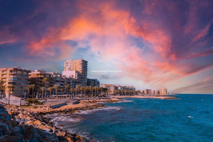 Image No.50-3 Bed Flat for sale