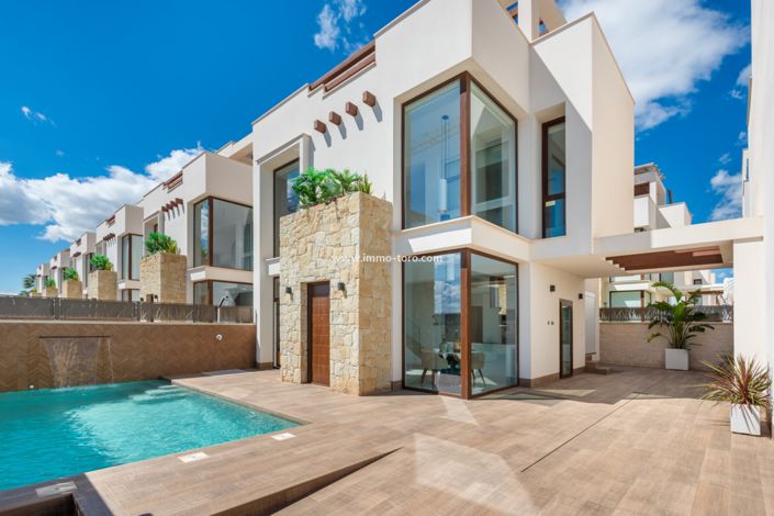 Image No.16-3 Bed Villa for sale