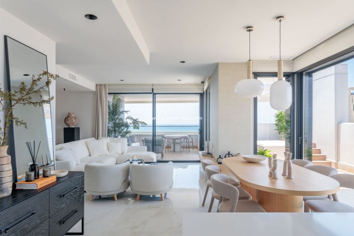 Image No.22-2 Bed Property for sale