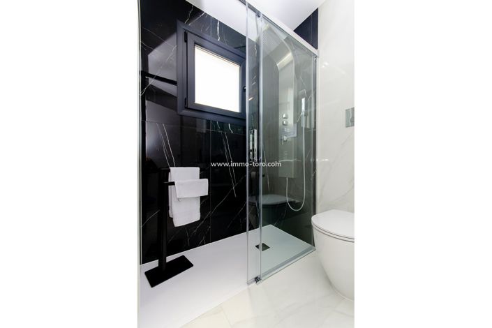 Image No.28-3 Bed Villa for sale