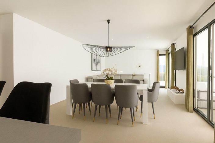 Image No.3-3 Bed Villa for sale