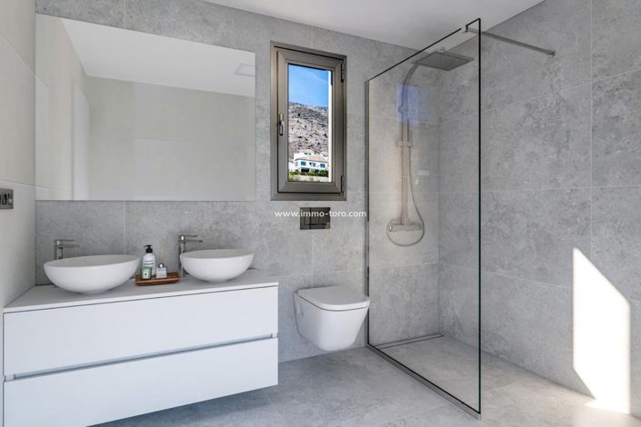 Image No.15-3 Bed Villa for sale