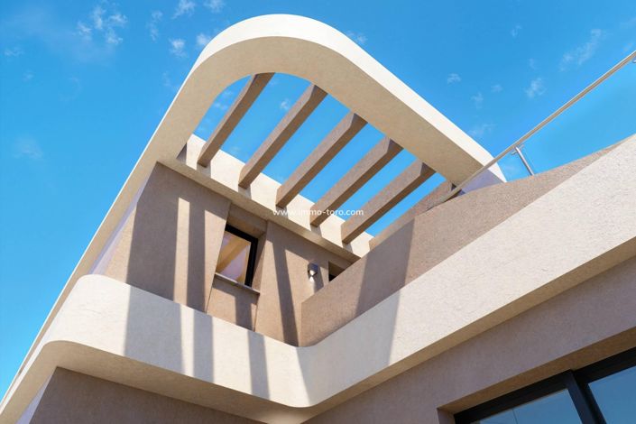 Image No.6-3 Bed Property for sale