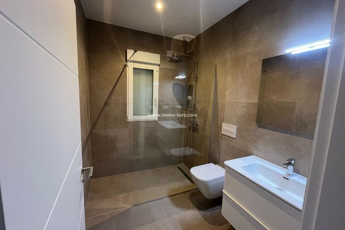 Image No.10-3 Bed Villa for sale