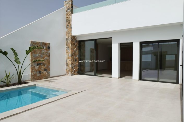 Image No.37-3 Bed Villa for sale