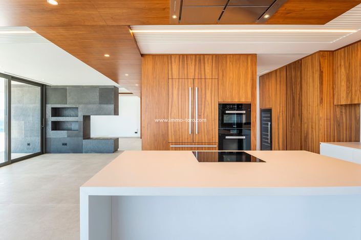 Image No.10-3 Bed Villa for sale