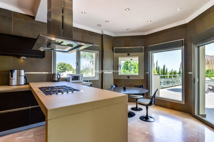 Image No.15-5 Bed Villa for sale