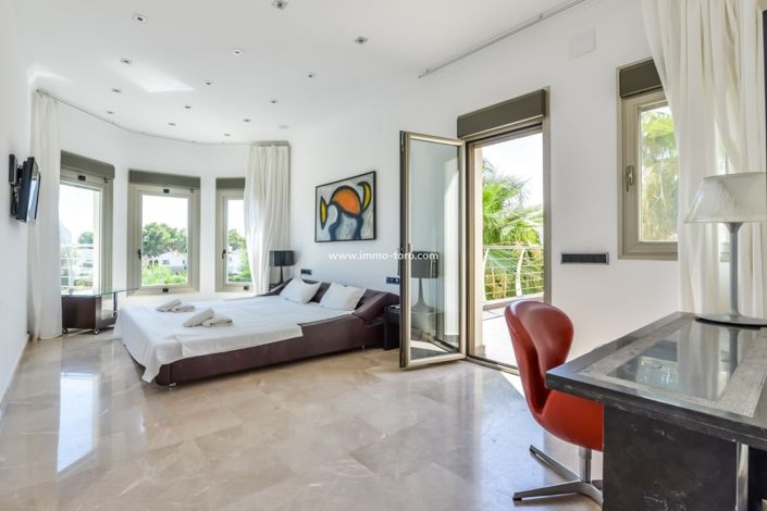 Image No.18-5 Bed Villa for sale