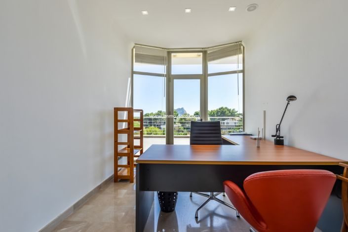 Image No.24-5 Bed Villa for sale