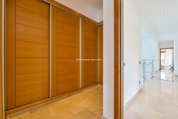 Image No.31-5 Bed Villa for sale