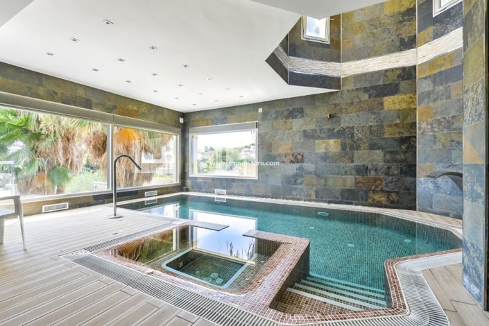 Image No.32-5 Bed Villa for sale