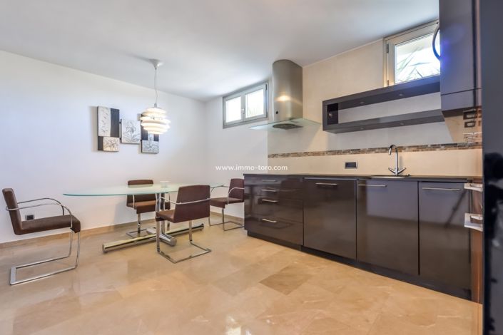 Image No.49-5 Bed Villa for sale