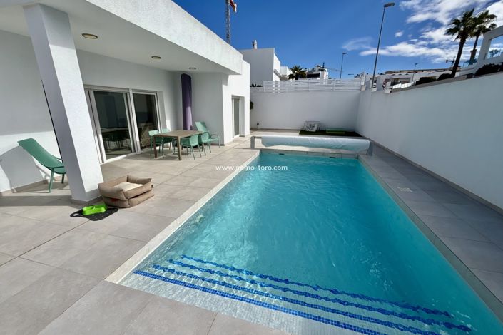 Image No.5-3 Bed Villa for sale