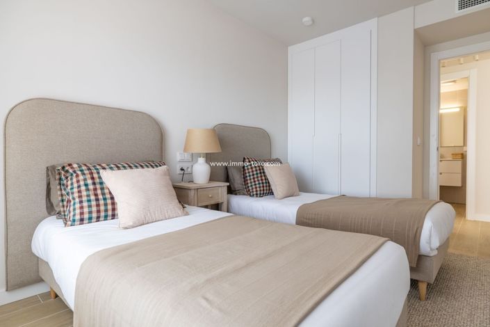 Image No.20-3 Bed Apartment for sale