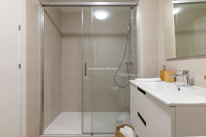 Image No.24-3 Bed Apartment for sale