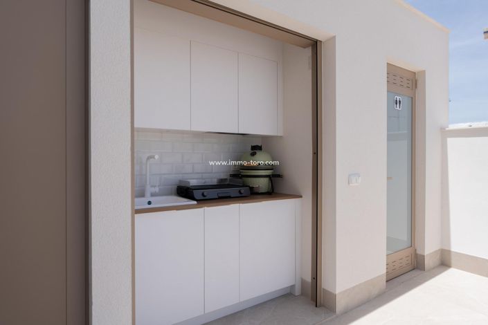 Image No.26-3 Bed Villa for sale