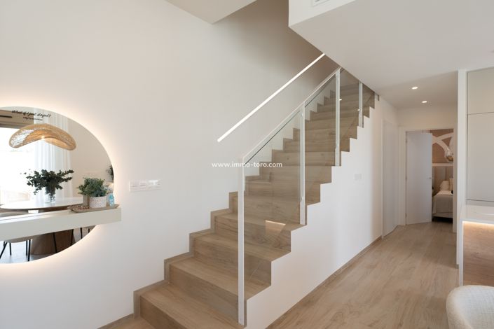 Image No.22-3 Bed Property for sale