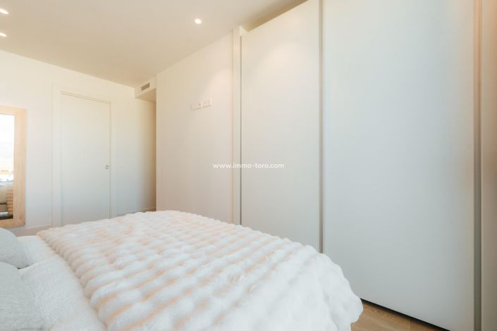 Image No.20-2 Bed Apartment for sale