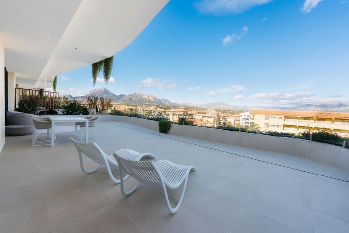 Image No.28-2 Bed Apartment for sale