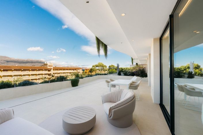 Image No.32-2 Bed Apartment for sale