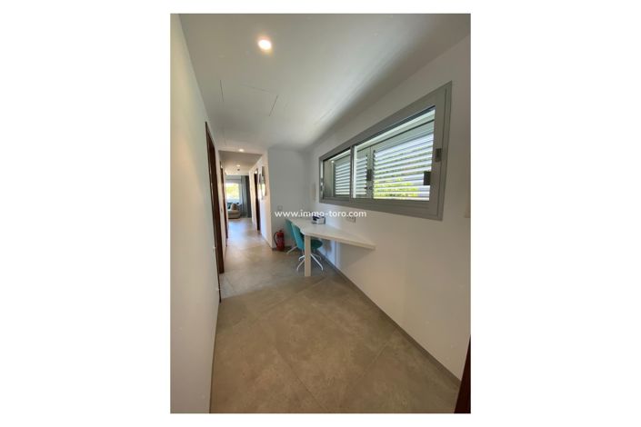 Image No.13-4 Bed Villa for sale