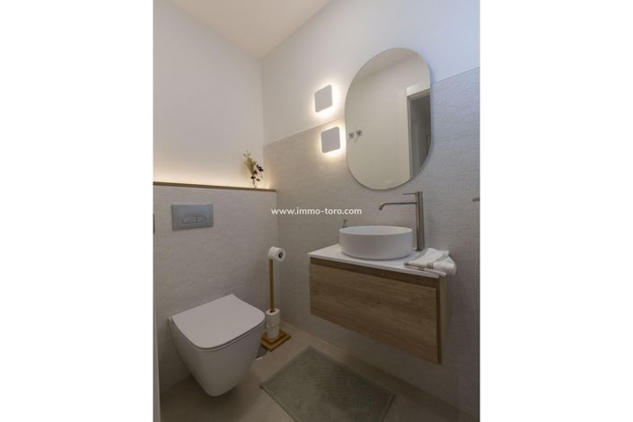 Image No.28-3 Bed Villa for sale