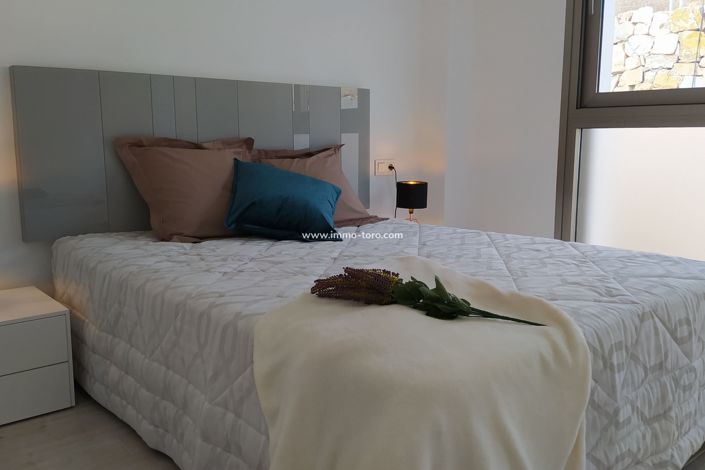 Image No.17-3 Bed Villa for sale