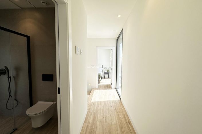 Image No.20-3 Bed Villa for sale