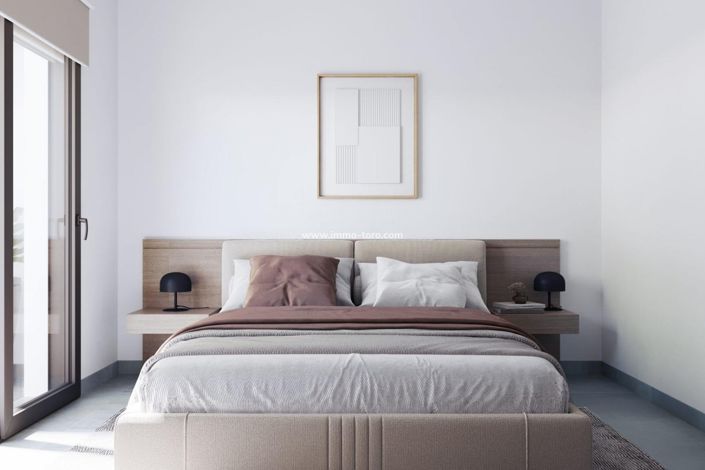 Image No.11-2 Bed Property for sale