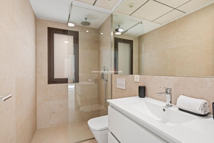 Image No.26-3 Bed Villa for sale