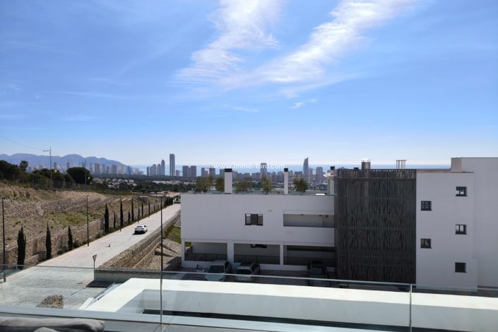Image No.35-3 Bed Apartment for sale
