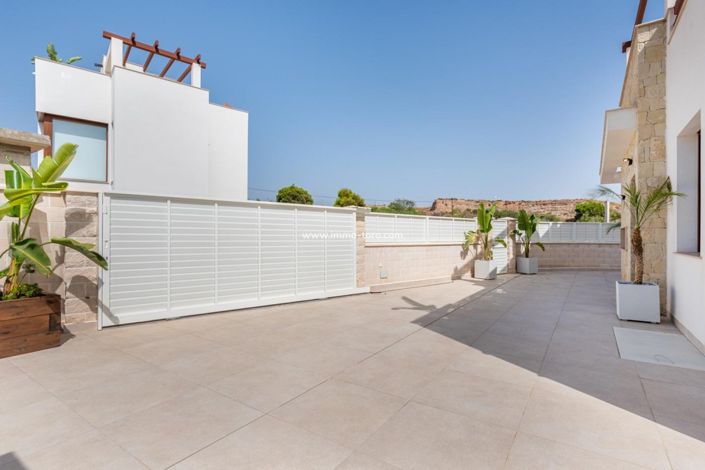 Image No.35-2 Bed Villa for sale