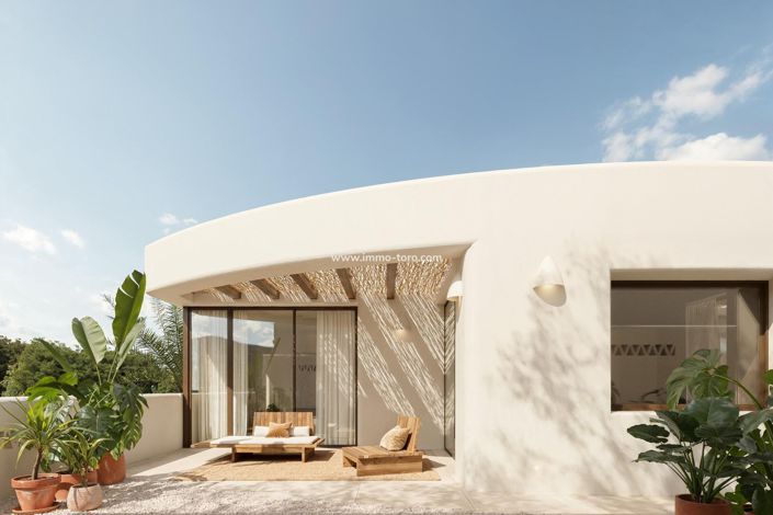 Image No.3-4 Bed Villa for sale