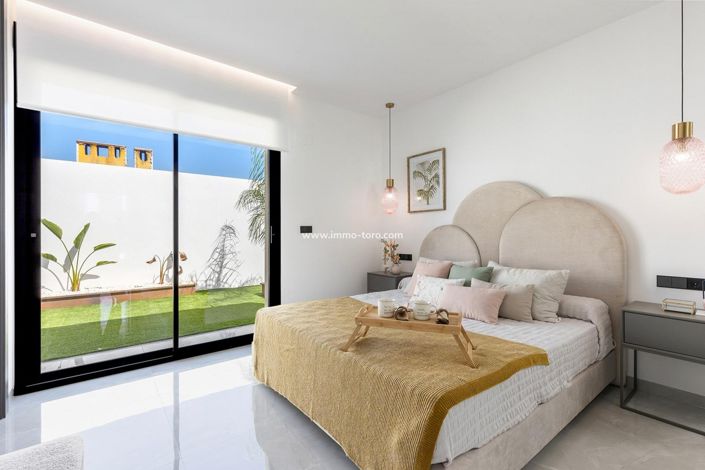 Image No.31-3 Bed Villa for sale