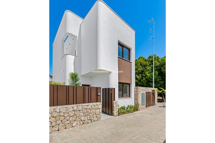 Image No.2-4 Bed Villa for sale