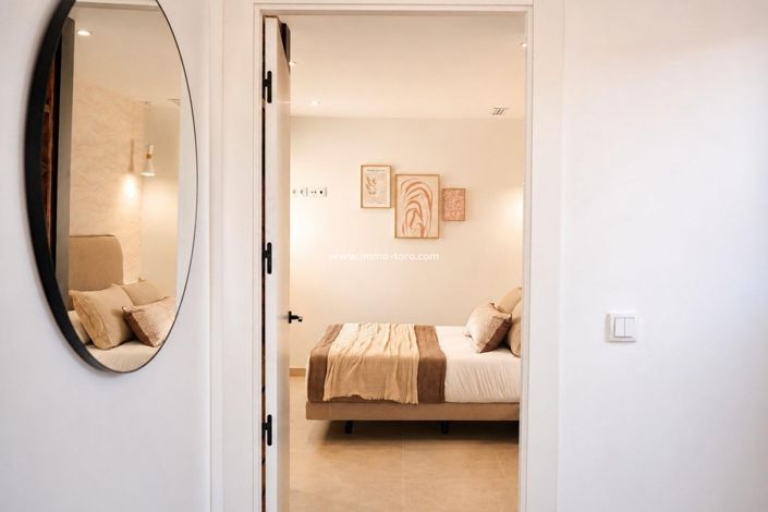 Image No.20-2 Bed Property for sale