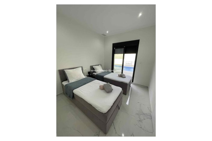 Image No.14-3 Bed Villa for sale