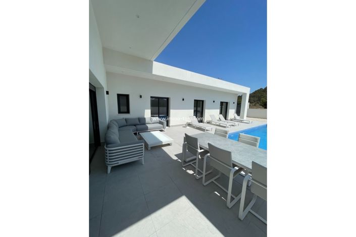 Image No.2-3 Bed Villa for sale
