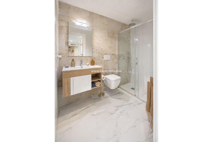 Image No.17-2 Bed Apartment for sale