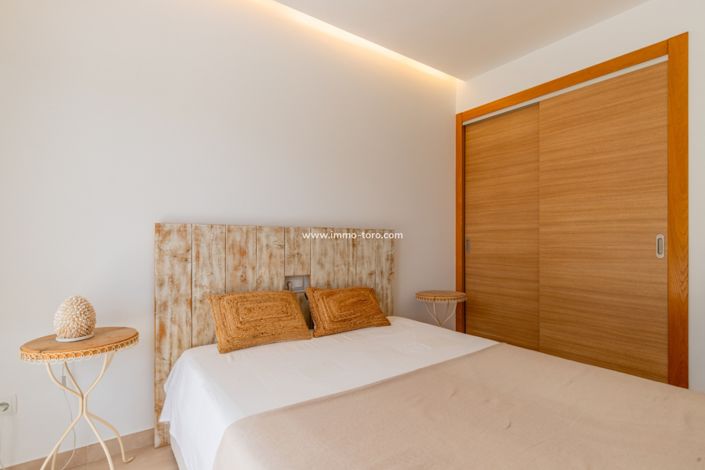 Image No.17-3 Bed Villa for sale