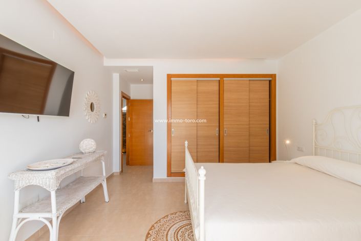 Image No.21-3 Bed Villa for sale